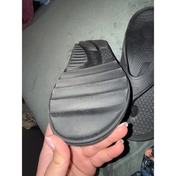 M10/W11 Spenco Orthotic Thong Sandals - Picture 3 of 4